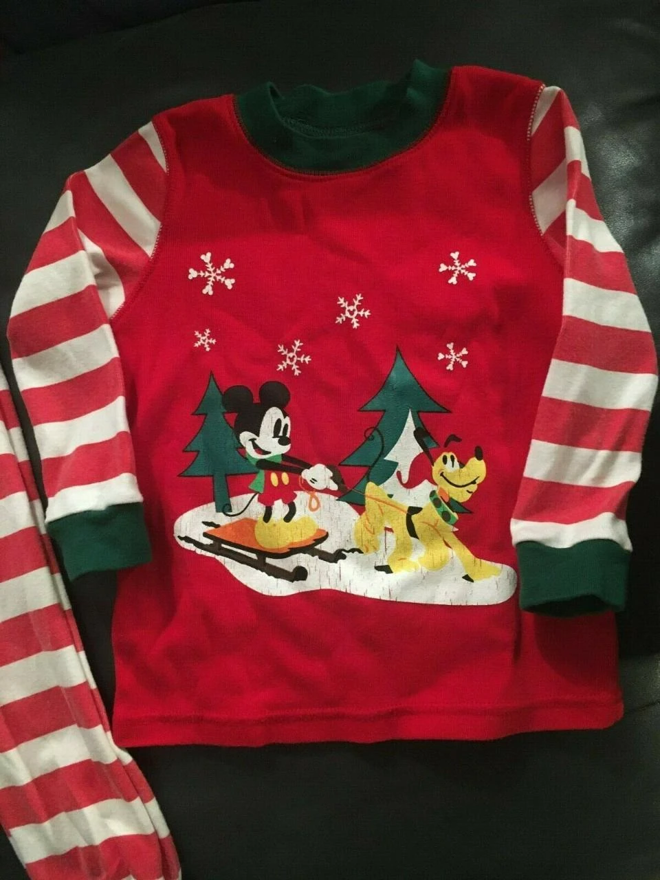 Pijama de Natal Disney Store Mickey Pluto 2/3/4 anos (verifique com minhas medidas) – photo 3